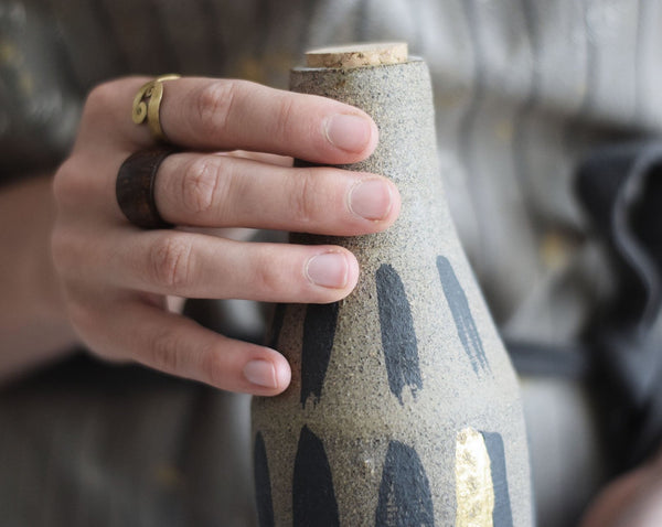 Graphic line bottle