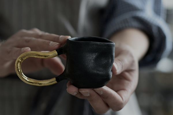 Hand-pinched Black Espresso