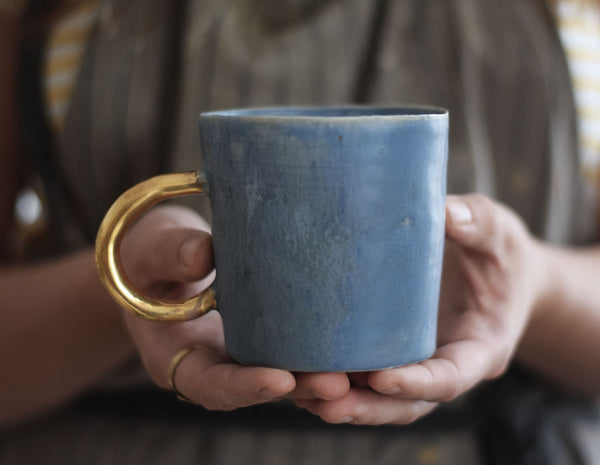 Organic cylinder mat blue mug w/ gold handle