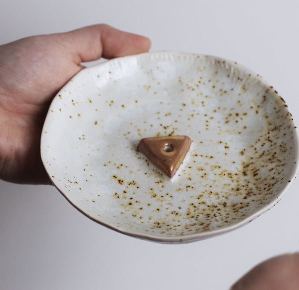 Triangle incense holder