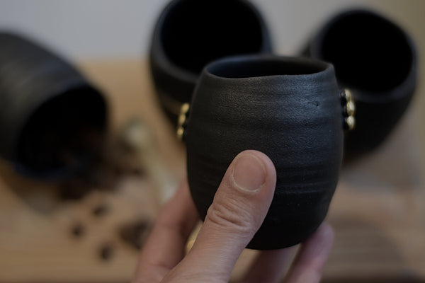 Wobbly Pearl Espresso Black