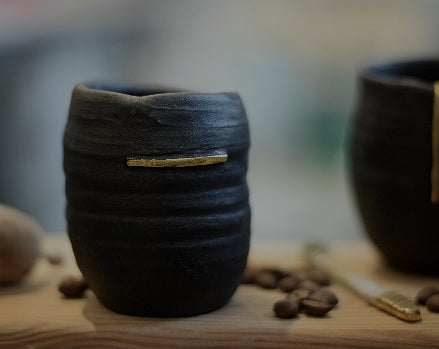 Wobbly Gold line Espresso Black #2