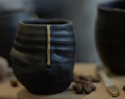 Wobbly Gold line Espresso Black #3