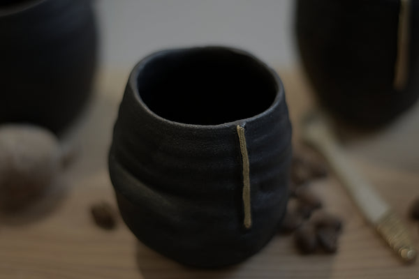 Wobbly Gold line Espresso Black #3