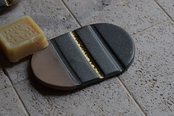 Gold line Stoneware pigeon gray soap dish #1 //