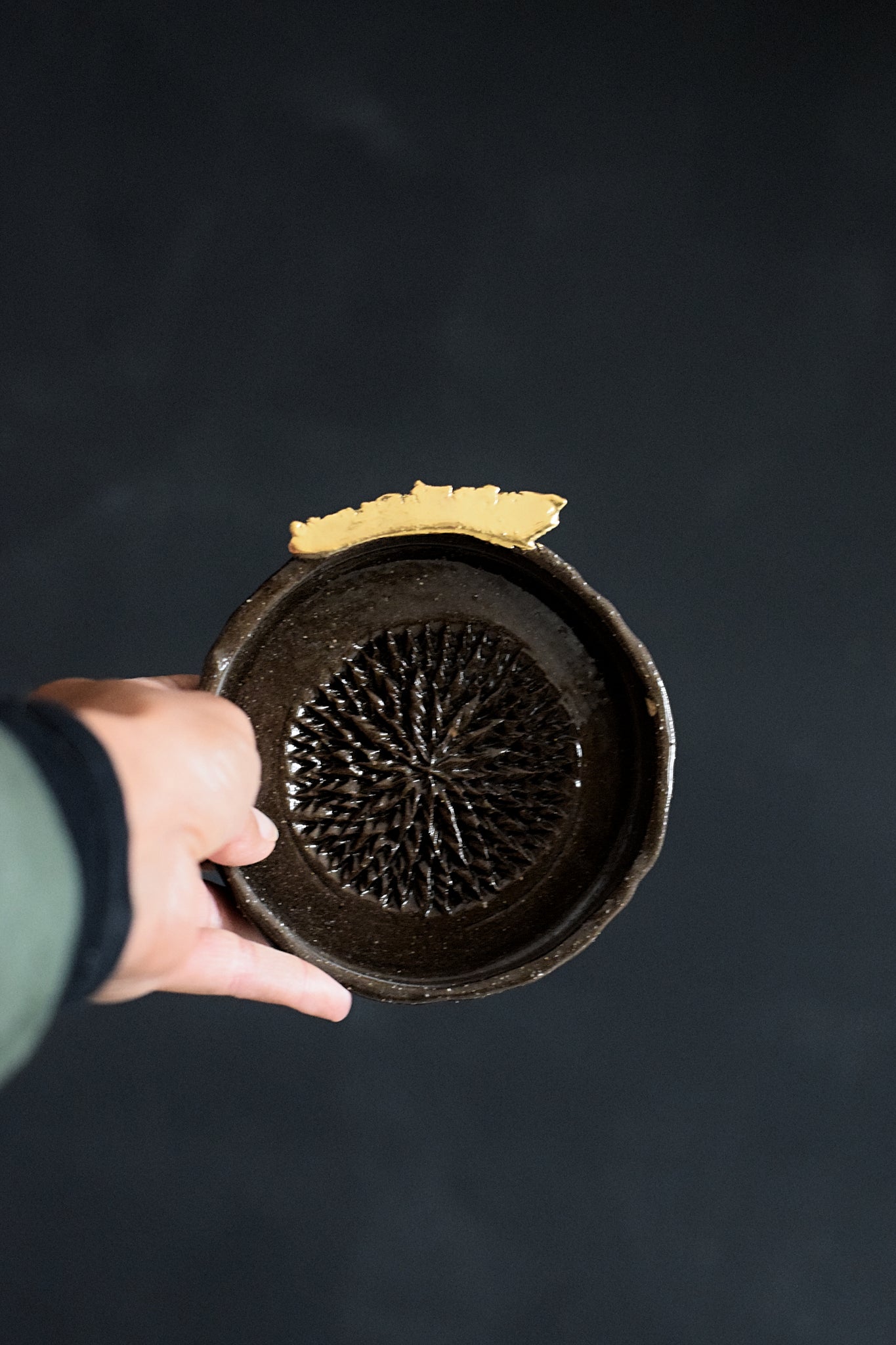 GALI // Dark chocolate garlic grater w/ gold leaf #1