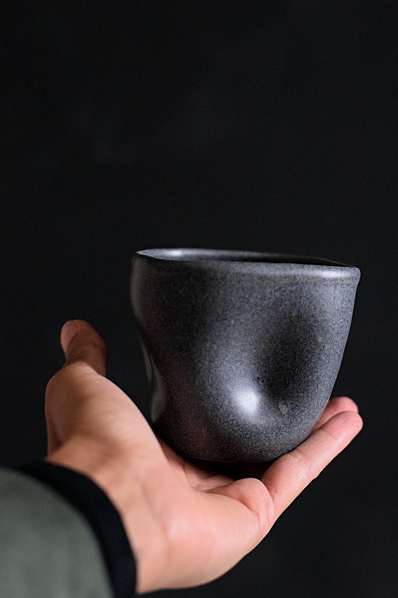ZIGGY // Charcoal satin grey 300ml coffee cup