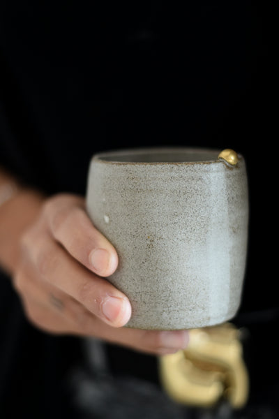 LENA // Grey milky coffee cup w/ gold pearl