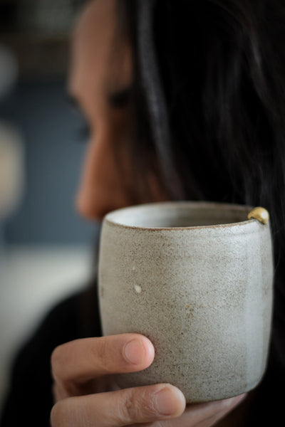 LENA // Grey milky coffee cup w/ gold pearl