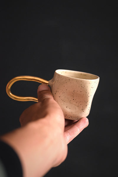 ZIGGY // Beige speckled 80ml espresso cup w/ long gold handle