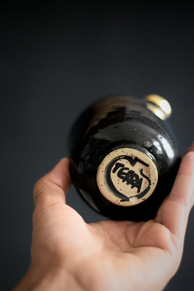 YURI // Midnight blue 200ml coffee cup w/ gold pearl