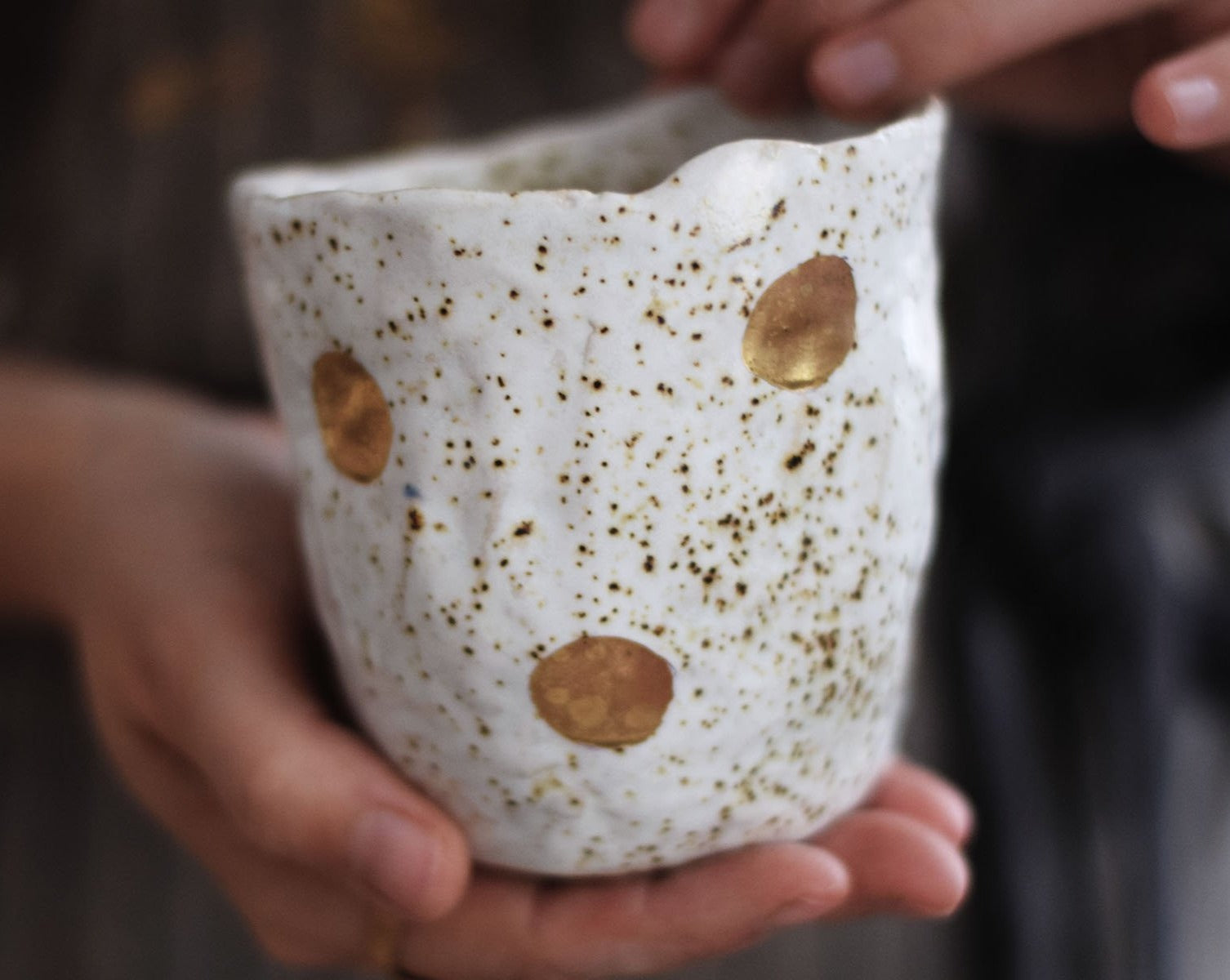 Spotty organic & gold tea cup