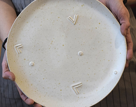 Organic patterned plate - White mat