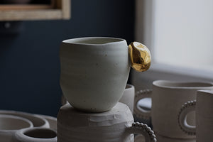 Matte White Cup w/ Gold stone handle